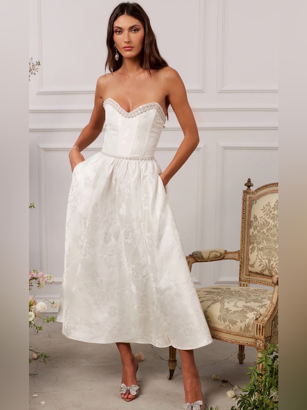 V. Chapman Strapless White Tea-Length Dress